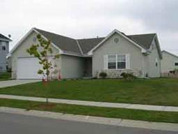 1514 Cardinal Dr, Hartford, WI 53027