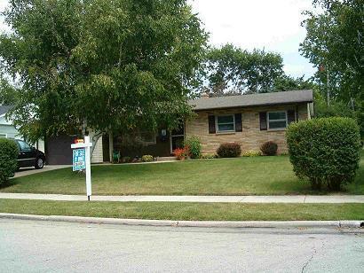 138 E James Dr., Port Washington, WI 53074