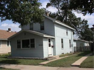 2234 Loomis St., La Crosse, WI 54603