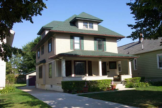 1617 N 4th St, Sheboygan, WI 53081