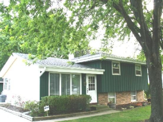 2615 Violet Ct., Caledonia, WI 53402