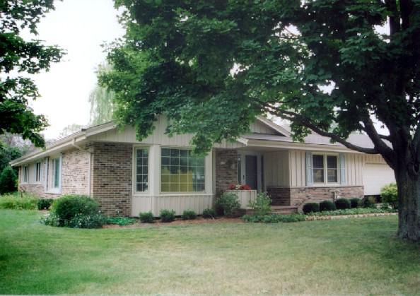 3130 W Celeste Ct., Mequon, WI 53092