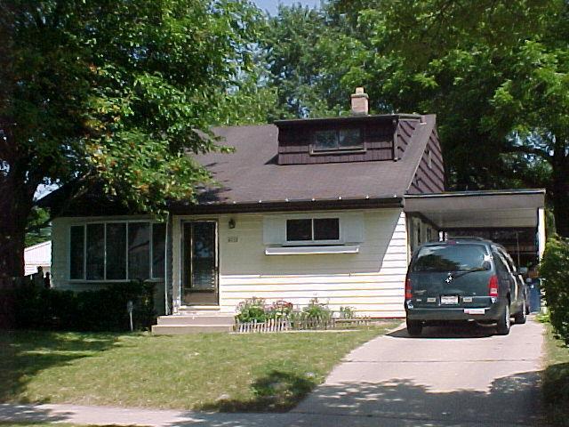 8112 W Muriel Pl., Milwaukee, WI 53218