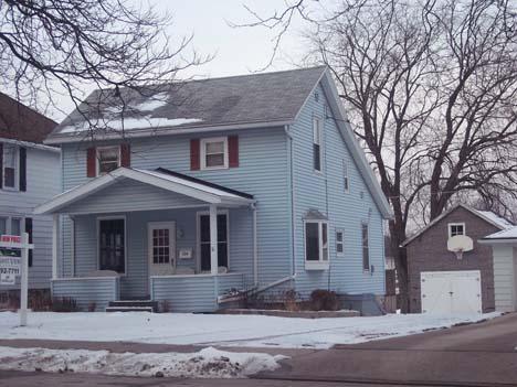 134 Western Ave, Plymouth, WI 53073