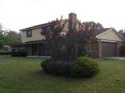 5705 N Sunny Point Rd., Glendale, WI 53209