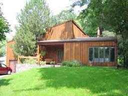 825 Cliffwood Ln., La Crosse, WI 54601