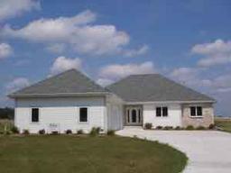 3192 Old Hickory Pl., West Bend, WI 53095