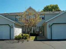 68 Stacy Lynn Ln. #E, Hartford, WI 53027