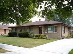 2615 Illinois St., Racine, WI 53405