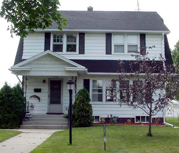 2126 Wedemeyer St., Sheboygan, WI 53081