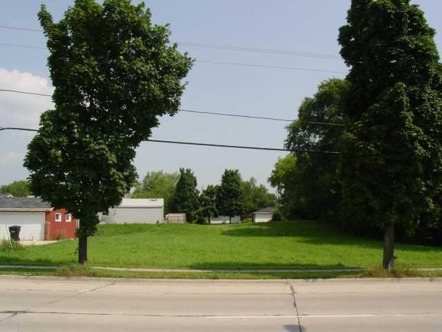 2924 E College Ave., Cudahy, WI 53110