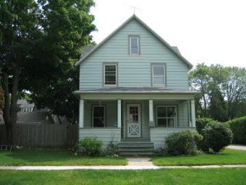 805 W Sherman Ave., Fort Atkinson, WI 53538