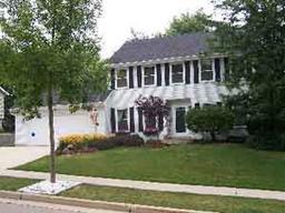 2449 Brentwood Dr, Waukesha, WI 53188