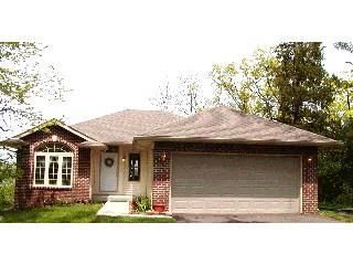 33620 S Lakeshore Dr, Burlington, WI 53105