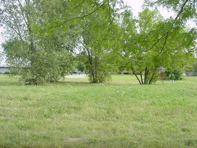 3665 E Brian Dean Ct., Oak Creek, WI 53154