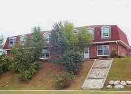 2013 Green Tree Rd., West Bend, WI 53090