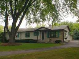 W140N5176 Ridgeway Ln., Menomonee Falls, WI 53051