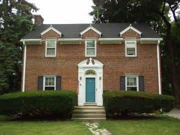 1927 Wauwatosa Ave., Wauwatosa, WI 53213