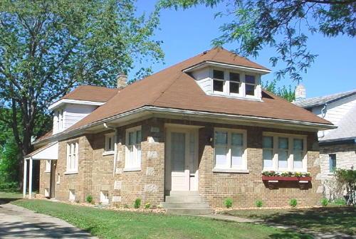 3259 N 47th St., Milwaukee, WI 53216