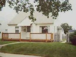 904 W Eden Pl., Milwaukee, WI 53221