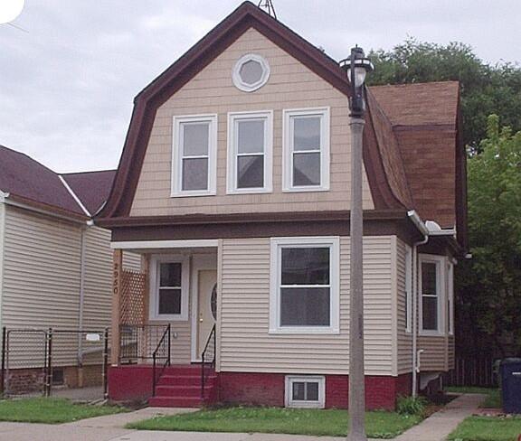 2950 S Kinnickinnic, Milwaukee, WI 53207