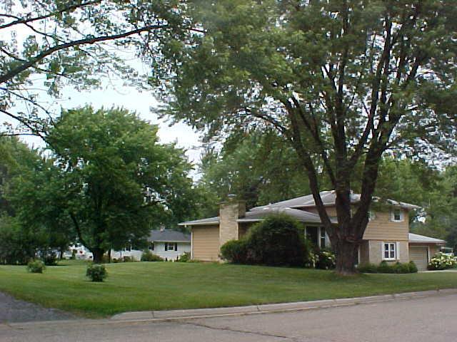 640 Poppy St., Oconomowoc, WI 53066