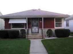 6657 W Constance Ave., Milwaukee, WI 53218