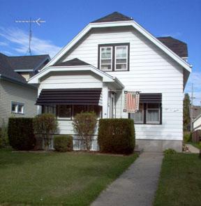 507 S 3rd Ave., West Bend, WI 53095