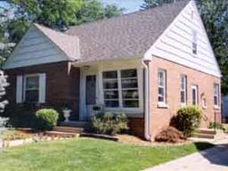 6260 N Lydell Ave, Whitefish Bay, WI 53217