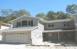 1015 Shadowood Cir #4, West Bend, WI 53095