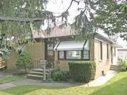 2049 Thurston, Racine, WI 53403