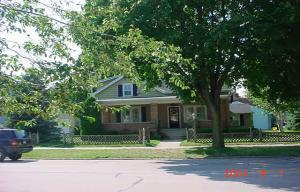 2226 N 8th St., Sheboygan, WI 53083