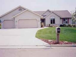 4903 W Vanderheyden Dr., Franklin, WI 53132