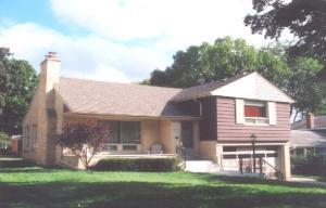 10245 W Sunset Ave., Wauwatosa, WI 53222