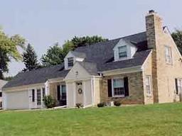 9804 W Argonne Dr., Wauwatosa, WI 53222