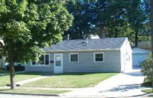 2115 Oaklawn Ave., Waukesha, WI 53188