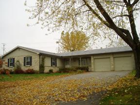 1085 Bayberry Dr., Watertown, WI 53098