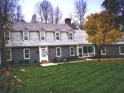 123 W Glenview Ct., Mequon, WI 53092