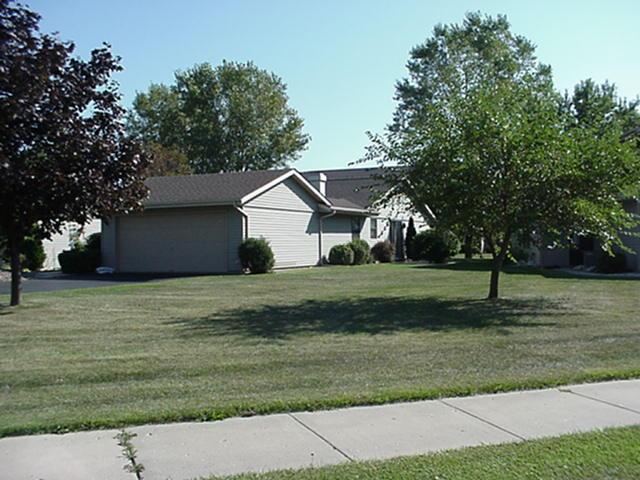 130 Tamarack Ave, Hartford, WI 53027