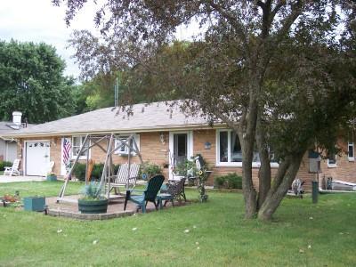 26727 Denoon Rd, Norway, WI 53185