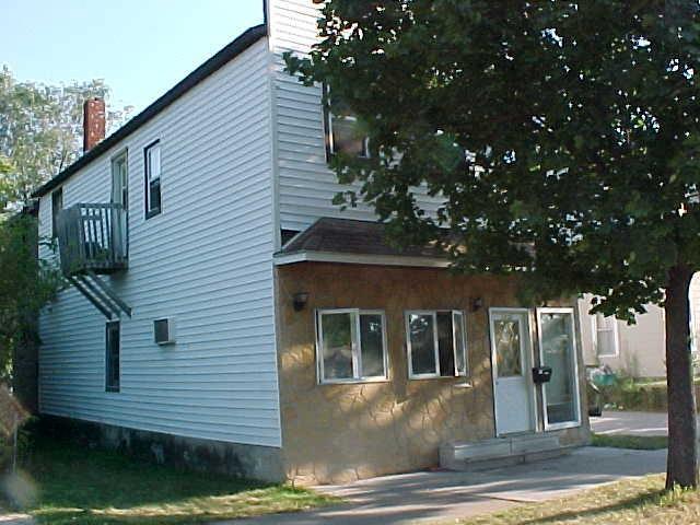 1015 Pine St., La Crosse, WI 54601