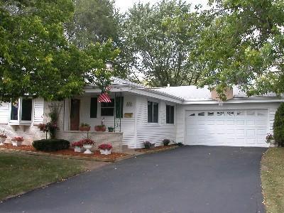 8593 N Parkwood Ct., Menomonee Falls, WI 53051