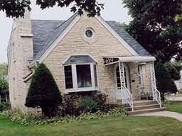 2976 S 38th St., Milwaukee, WI 53215