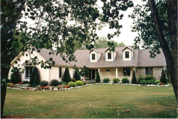 W312S6420 Willow Springs Dr., Mukwonago, WI 53149