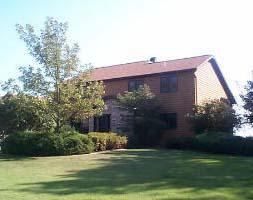 1019 Riverview Dr., Plymouth, WI 53073