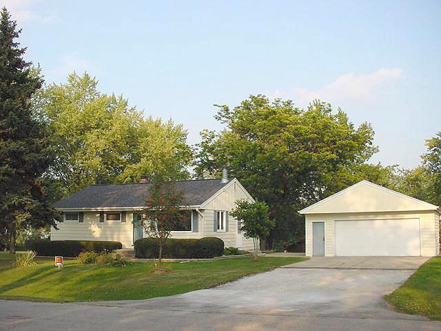 8846 S 79th St., Franklin, WI 53132