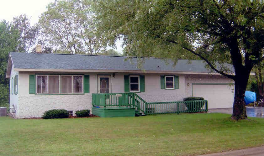 202 E 2nd Ave., Holmen, WI 54636