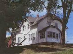 4664 Wildflower Ln., West Bend, WI 53095