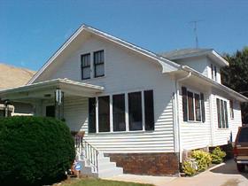 2059 Carter St., Racine, WI 53402