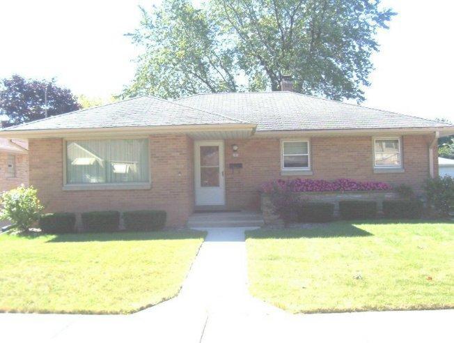 195 W Van Norman Ave, Milwaukee, WI 53207